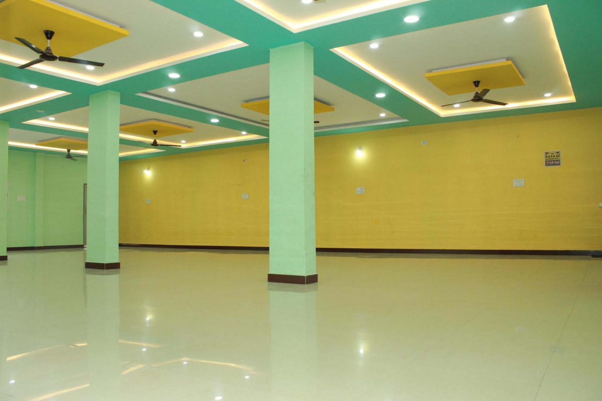 Utsav Lodge And Mangal Bhavan Pipariā Exterior photo