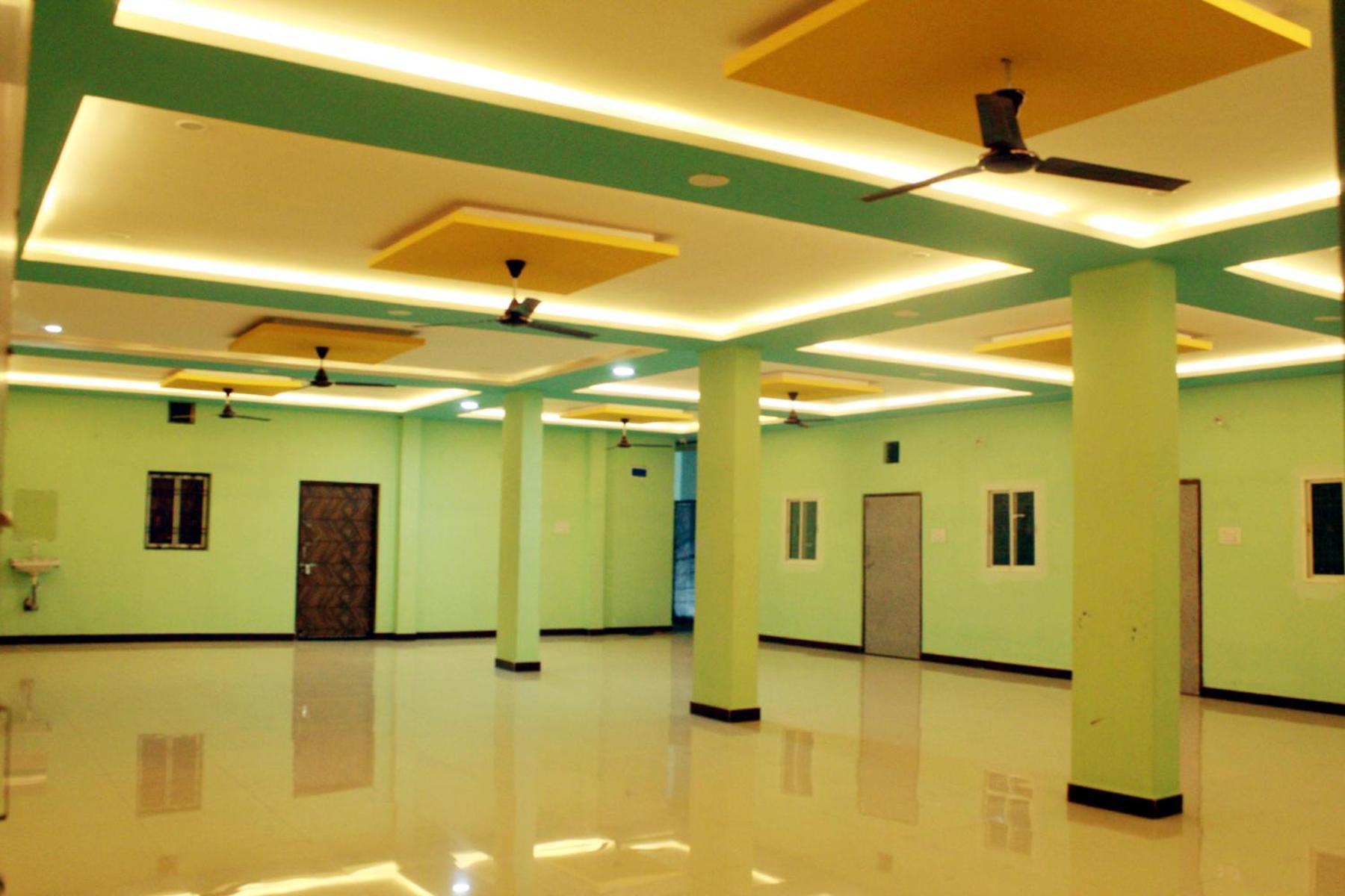 Utsav Lodge And Mangal Bhavan Pipariā Exterior photo