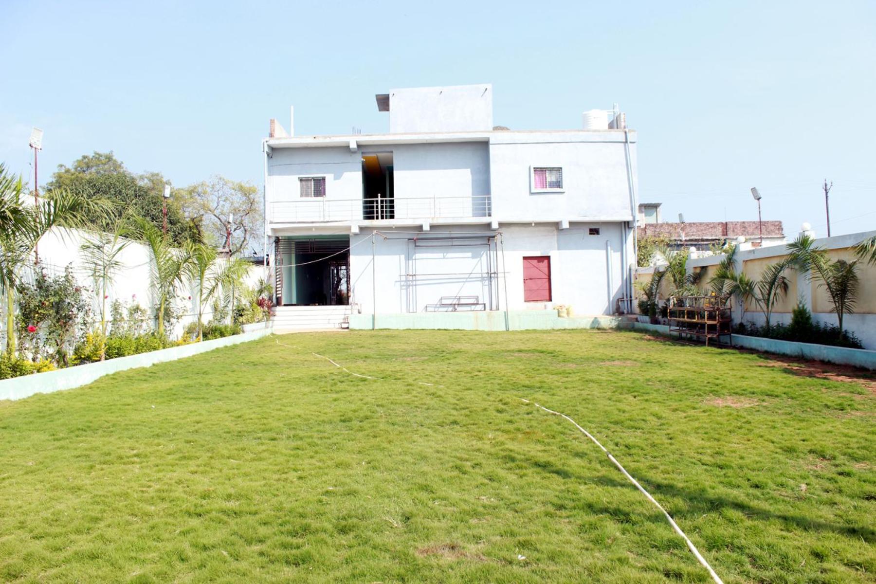 Utsav Lodge And Mangal Bhavan Pipariā Exterior photo