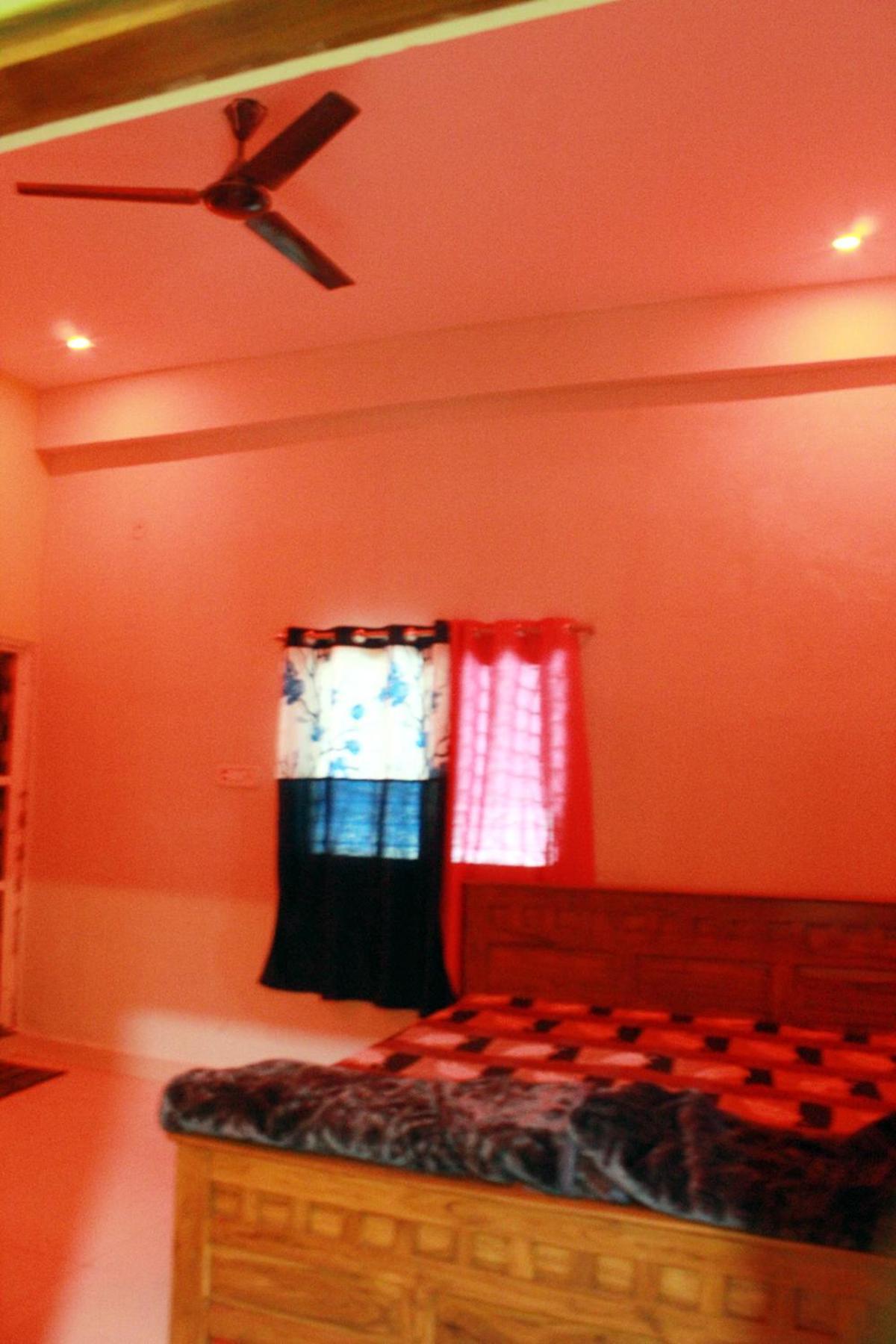Utsav Lodge And Mangal Bhavan Pipariā Exterior photo